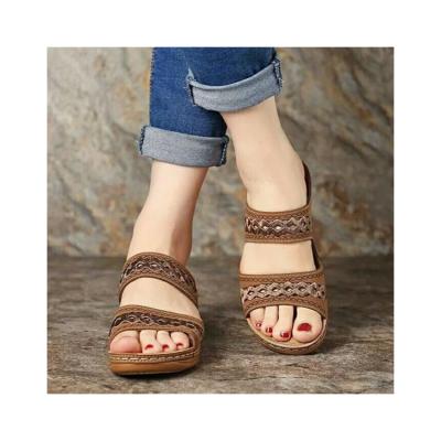 China Fashion trend china supplier woman ladies shoes sandals slippers wholesale roll thick PU leather sole slipper for sale