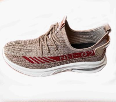 China Fashionable Type Flyknit Fashion Trend Yeezy Causal Shoes Air Cushion Sports Shoes For Men for sale