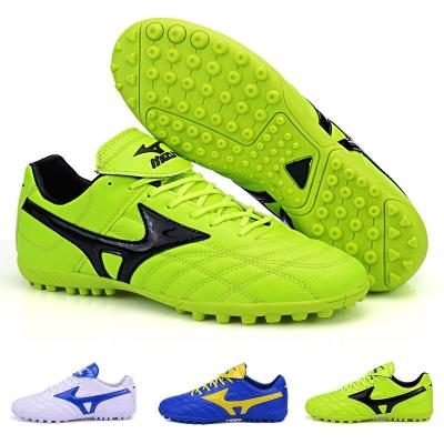 China Lightweight Hot Sale Sneaker Football Sport Shoes Professional Outdoor Training Shoes for sale