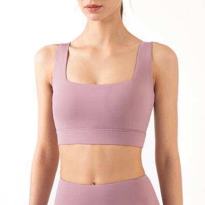 China Female Square Anti-UV Fitness Running Shockproof Breathable Vest Yoga Gathering Fitness Bra Neck Sports Bra for sale