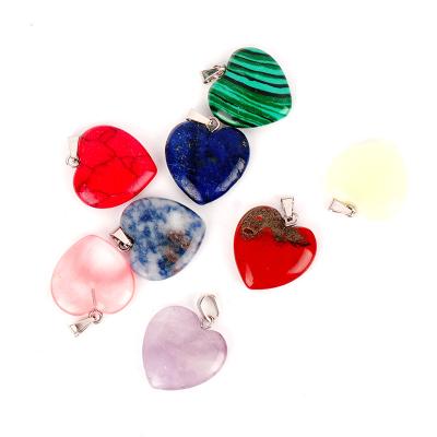 China Cheap Fashion Love Heart OEM/ODM Natural Jade Crystal Agate Pendants Necklace Wholesale Mixed Stone Pendant Jewelry for sale