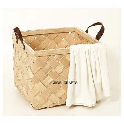 China Customized Size Sustainable Wood Woven Basket With Leather Handle For House Decoration And Storage for sale