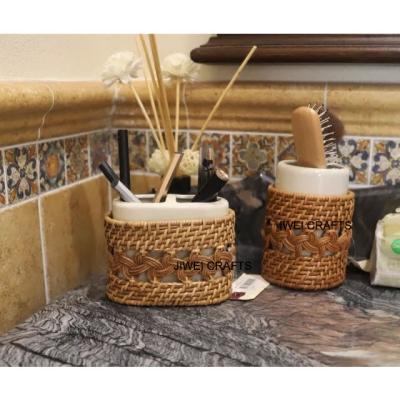 China Custom Made High Quality Handmade Rattan Basket Brush Jar Storage Rack Cosmetic Container Organizer for sale