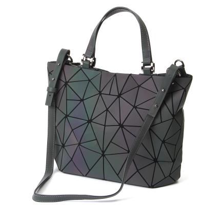 China Fashion Lattice Women Bags 2021 Fashion Ladies Geometric Lattice PU Leather Handbags Pinch Women Tote Lattice Handbags Large for sale