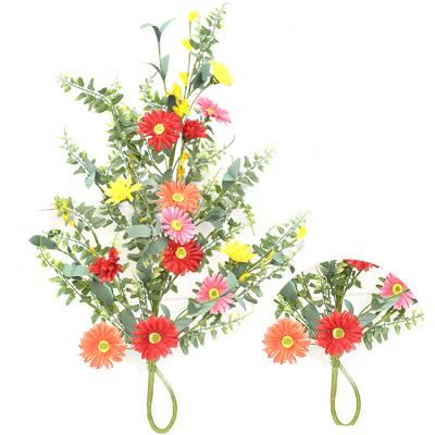 China China Handmade Artificial Swag Green Environmental Protection Wrapped Spring Daisy Swag Floral Decoration Floral Supplies for sale