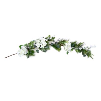 China Contemporary Wholesale Hot Selling Christmas Outdoor Artificial Flower Garlands for sale