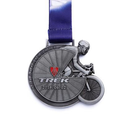 China Custom Free Bicycle Medal Europe HSQ Factory OEM Design 3d Antique Silver Sport Medals Bike Competition Medals for sale