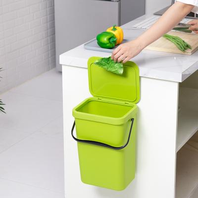 China Sustainable Home Portable 12L Kitchen Square Wall Mounted Compost Bin With Lid for sale