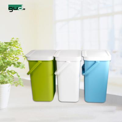 China Viable Hand Held Trash Can Wall Mount Waste Bin Manufacturers Wholesale Rectangle Plastic Portable Trash Can for sale