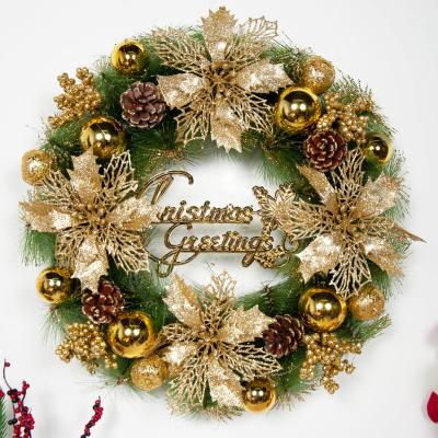 China Durable Artificial Christmas Wreath Decorated With Gold Ball Ornaments Christmas Collection for sale