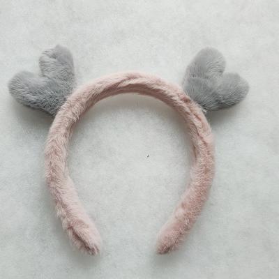 China Korea autumn and winter smart casual rabbit fur antlers face wash makeup plush headband hairpin with fluffy hair accessories for sale