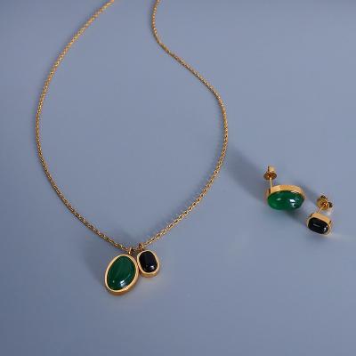 China Trendy Light Luxury Elegant Black Green Irregular Agate Necklace Asymmetry Asymmetry Stud Earrings Double Pendant Set for sale