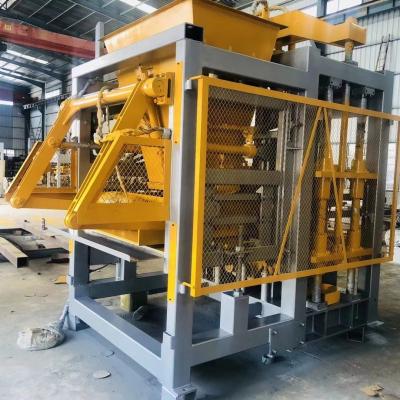 China QT 10 QT 12  Automatic Concrete Brick/Block Making Machine Machinery Machine for sale