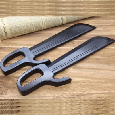 China Chinese Kungfu Wooden Weapons Martial Arts WingChun Swords / Wooden Butterfly Sword for sale