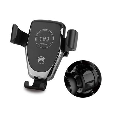 China Hot Selling Q12 10W Qi Gravity Car Wireless Charger Portable Mini Air Vent Fast Charging Car Phone Holder for iPhone 12 pro Max XsMax 8P Xr for sale