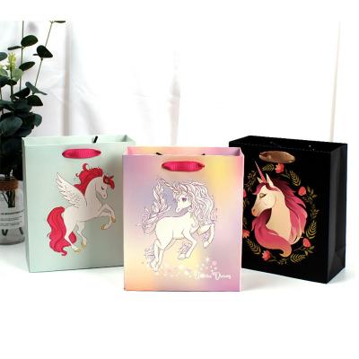 China Recyclable Custom Handheld Fruit Wrapping Donuts Meat Pie Unicorn Printed Folded Doorgift Paper Bag for sale