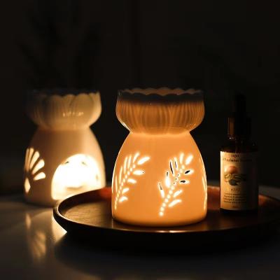 China Ceramic Warmer Wholesale Burners Melting Wax Aromatherapy Candle Porcelain White Essential Oil Burner For Christmas for sale