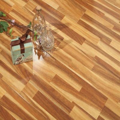 China Indoor Flooring 12mm Laminate Indoor Flooring German Technology for sale