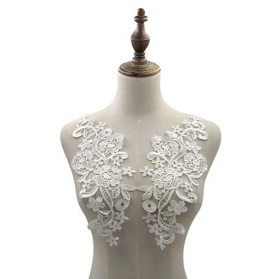 China Viable water-soluble DIY lace accessories necklace polyester silk embroidery pairs lace embroidery pairs three-dimensional hollow out for sale