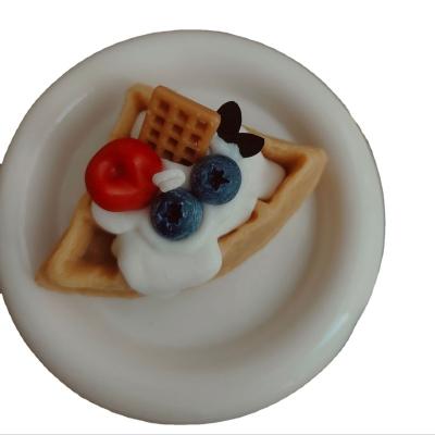 China Birthdays Waffle Cake Scented Creamy Candle Creamy House Aromatherapy Foof Candles Handmade Coconut Cupcake Candle Fruit Warming Gift for sale