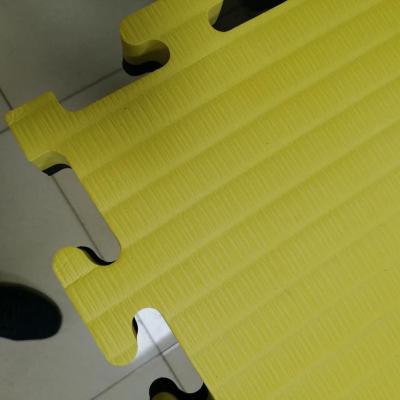 China EVA Foam Sports Anti-Slip Yellow 40mm Black Interlocking Tatami Tatami Mats for sale