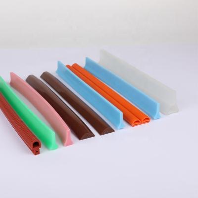 China Durable Custom High Temperature Resistant Waterproof Extruded Flexible Silicone Rubber Seal Strip For Door And Window for sale