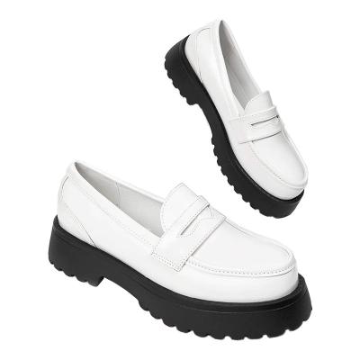 China Round Comfortable Casual soft and light weight platform Mid-chunky Women loafers shoes for Spring and Summer for sale