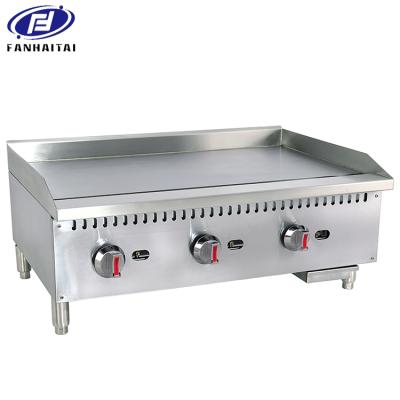 China Passed ETL Certificate Restaurant Kitchen Equipment 3 Burner Flat Surface 900MM Commercial Gas Griddle HLRG-900 for sale