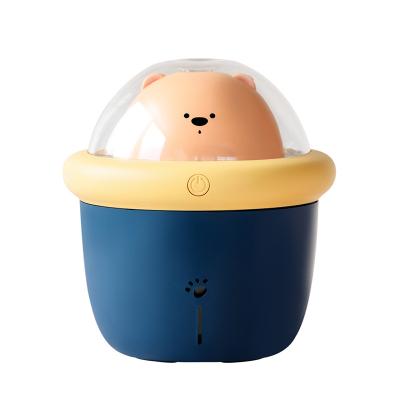 China 2021 Cute Car Creative Design Space Bear Humidifier Home Appliance Portable Humidifier Small With Usb Mini Night Light Humidifier for sale