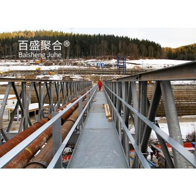 China Metal Pedestrian Bridge Steel Walking Bridge For Single Lane 4.2m Width for sale