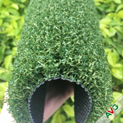 Cina erba artificiale di golf naturale di altezza del mucchio di 10mm/verde mettente dell'interno di golf in vendita