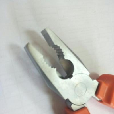 China PVC or Hand Tool Manufacturer German Type Combination Dipped Pliers for sale