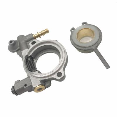 China 2-Stroke Oil Pump and Worm FOR STIHL CHAINSAW 026 PRO MS260 NEW REPLACES 11210071043 for sale