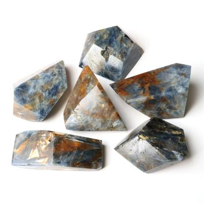 China China Natural Kyanite Point Ornament Polyhedron Irregular Shape Polished Blue Crystal Gems For Home Decoration for sale