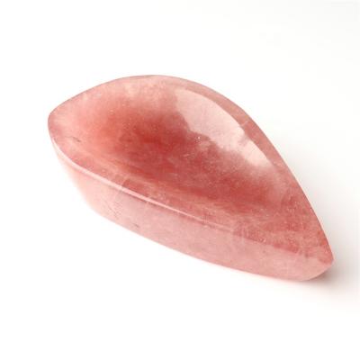 China Wholesale Natural China Reiki Crystals Hand Carved Healing Strawberry Quartz Bowls For Decoration for sale