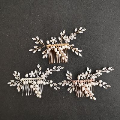 China SLBRIDAL ALLOY Rhinestones Handmade Crystals Beads Flower Leaf Wedding Hair Comb Headpieces Hair Accessories Women Bridal Jewelry for sale