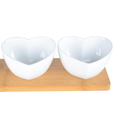 China Sustainable Heart Shape Ceramic Dip Set With Bamboo Serving Board for sale