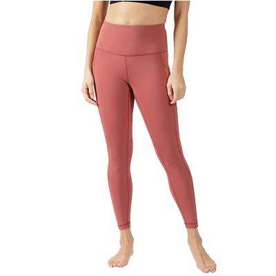 China Breathable the most stylish women's fitness sports yoga pants with pockets that can hold a cell phone yoga pants for sale