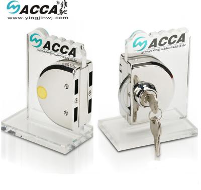 中国 stainless steel frameless patch fitting glass door lock 販売のため