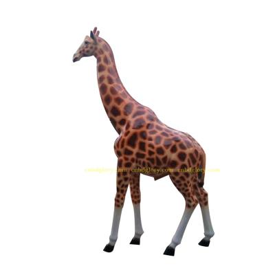 China Europe New Product Fiberglass Sculpture Life Size Animal Giraffe Statue Garden Sets for sale