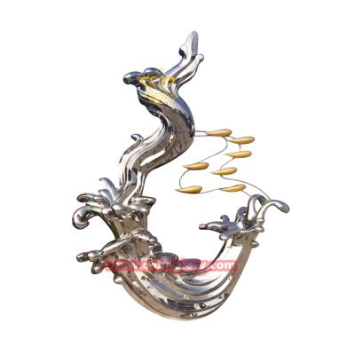 China Europe Garden Ornaments Sculpture Stainless Steel Spray Abstract Fish Sculpture for sale