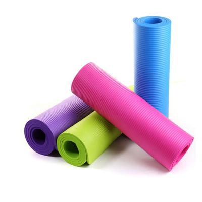 China Yoga Customize Eco Recycle Folding PVC Fitness Gym Yoga Mat Folded Yoga Mat Gym Equipment for sale