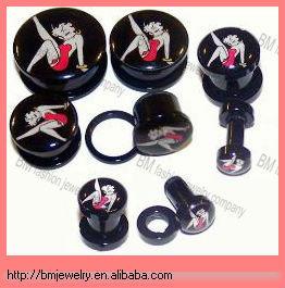 China Ear Tunnnel Plug Body Jewelry Betty Boop Acrylic Screw On Ear Plugs Piercing Jewelry Sexy Logo Body Jewelry Custom Rings for sale