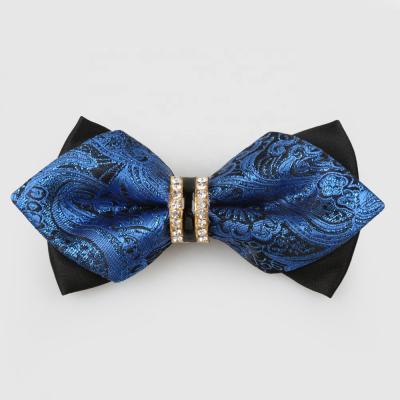 China Custom Viable Animal Design Christmas Logo Christmas Pet Ties Accessories for sale