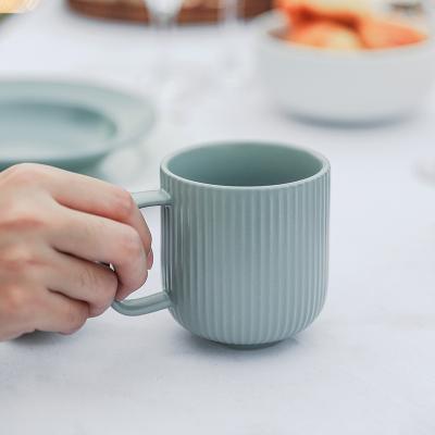 China 350ml High Quality Vertical Line Viable White Stripe Design Porcelain Coffee Mugs for sale