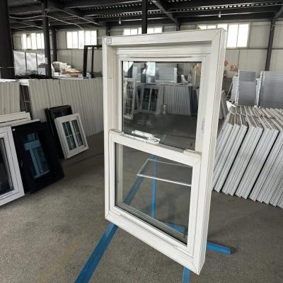 China Janela dupla pendurada de UPVC moderna com grelha Janela de vidro interno à prova d'água à venda