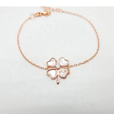 China Pearly Shell Rose Gold Bracelet Fashion 925 Sterling Silver Fashion Four Leaf Clover Bangle Bracelet for sale