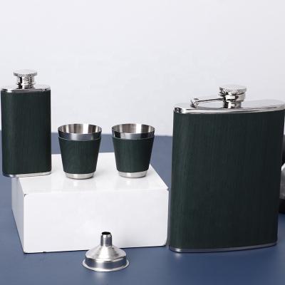 China Wholesale 78BOT Stainless Steel Hip Flask Jug Pint Flask Eco-friendly Logo NEW 8oz+2oz leak proof flask+2pcs glass+funnel for men's gift for sale