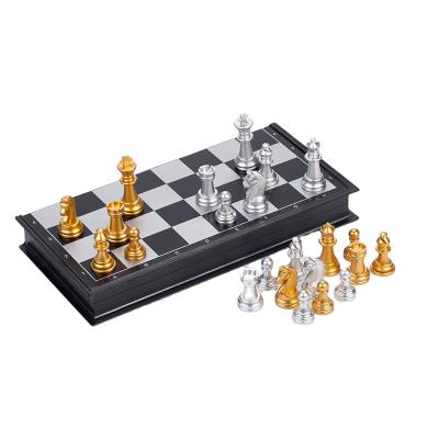 China Hot Sale Eco-friendly Small Size Plastic Set Board Magnetic Gold Plated Silver Plated Chess Low Moq for sale