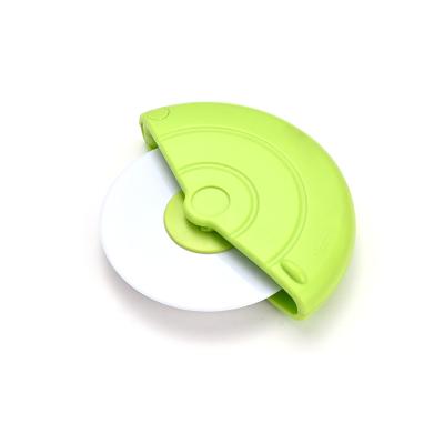 China Sustainable Food Grade Plastic Multi Function Custom Logo Wheeled Blades Chopper Pizza Cutter For Kitchen for sale